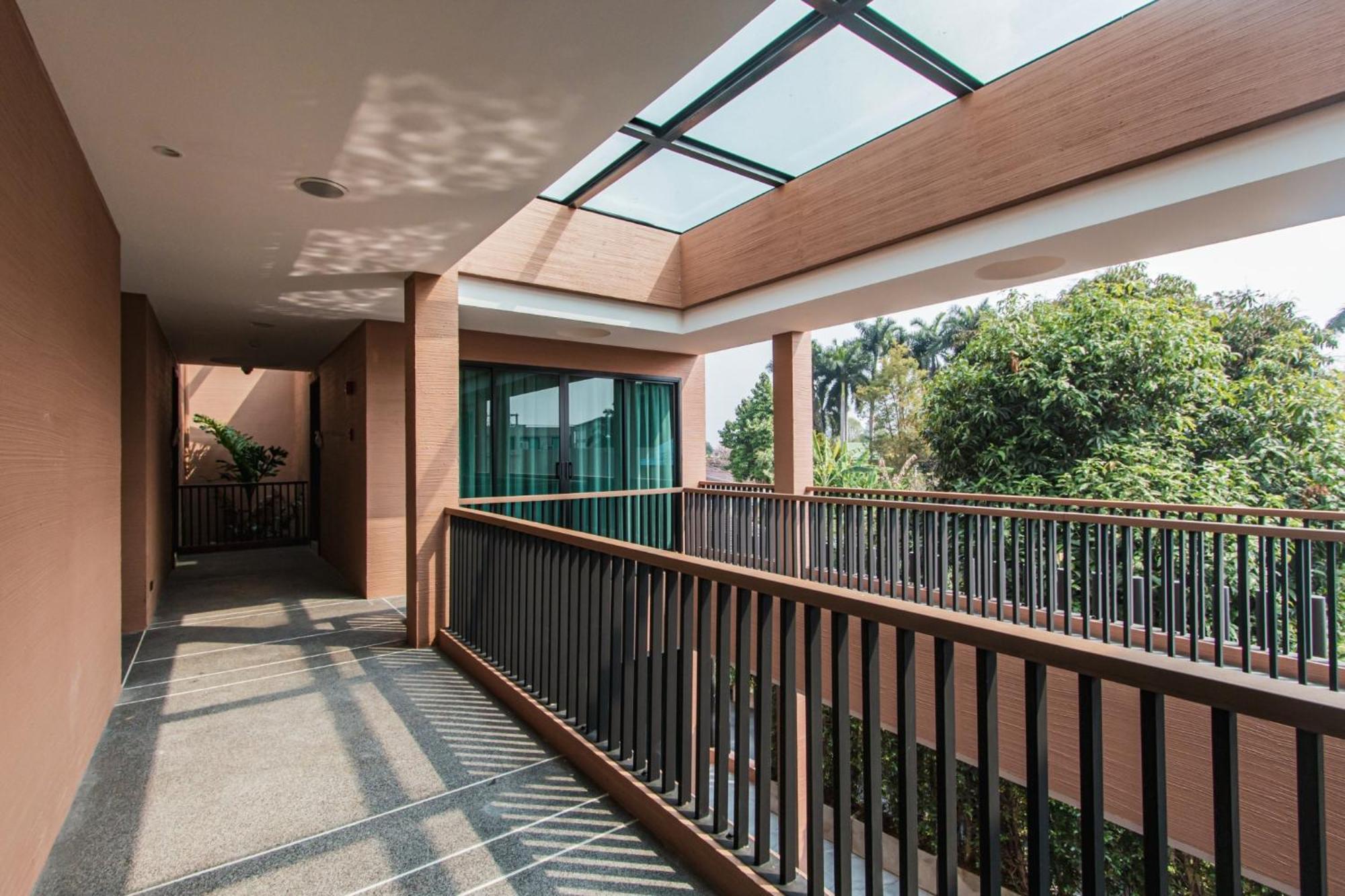 Rachabhura Hotel Ratchaburi Екстер'єр фото